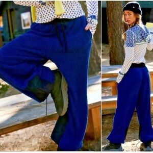 NWT Free People Movement Cuddle Up fleece Joggers with Tie Waistband Size Small